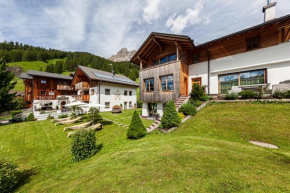 Villa Flora Mountain Lodges